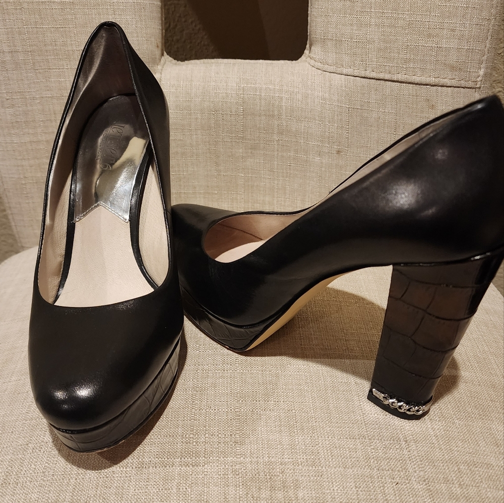 Michael Kors Jetset 6 Sabrina Heel - Black leather with croc print - size 9